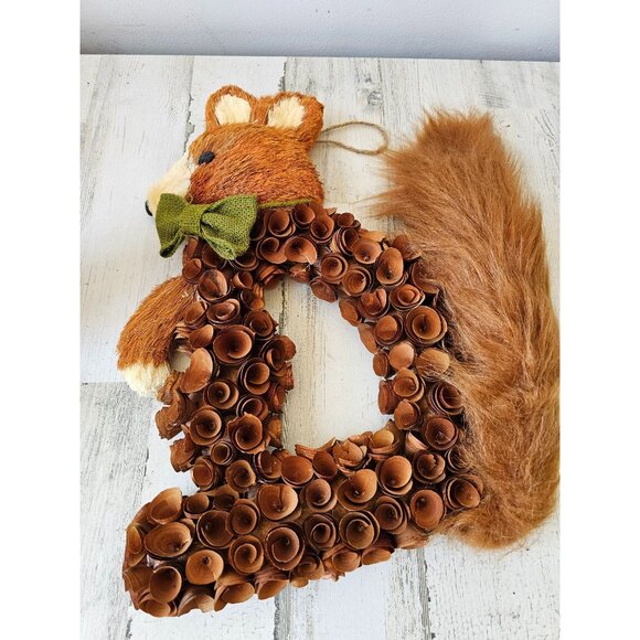 Pier 1 hanging squirrel curl wood sisal bottle brush for fall animal unique larg - Picture 1 of 9